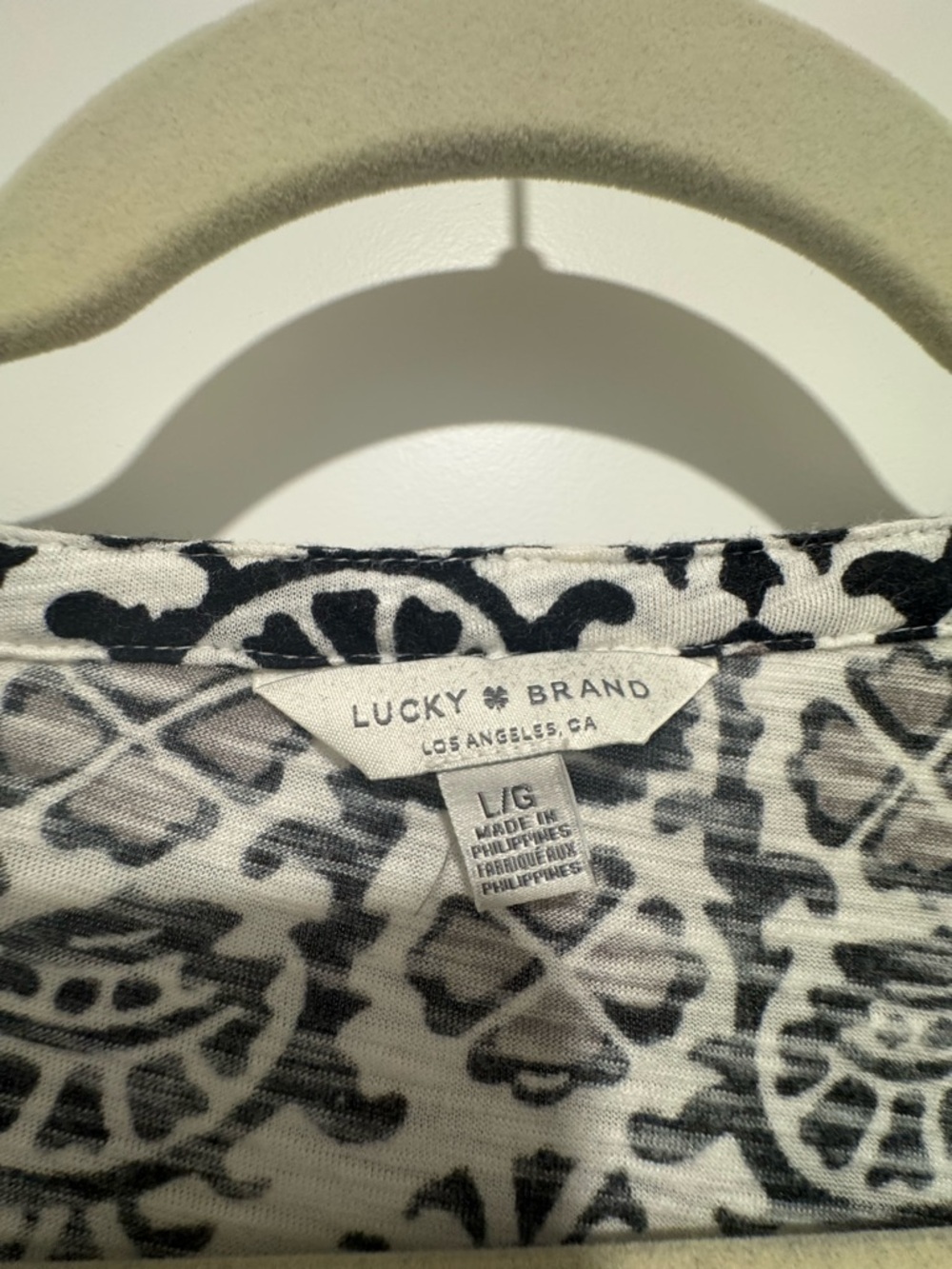 Lucky Brand Ladies Boho Style Top - Picture 2 of 2